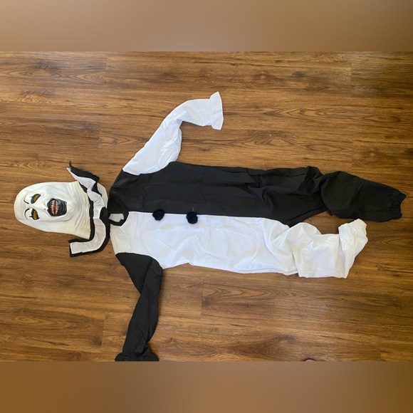 Art the Clown costume - Picture 2 of 2